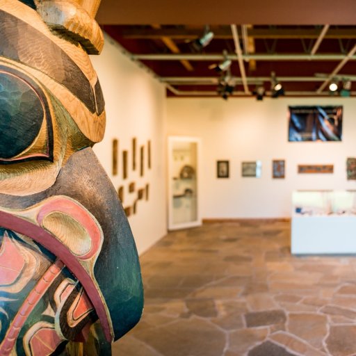 Haida Heritage Centre at Ḵay Llnagaay